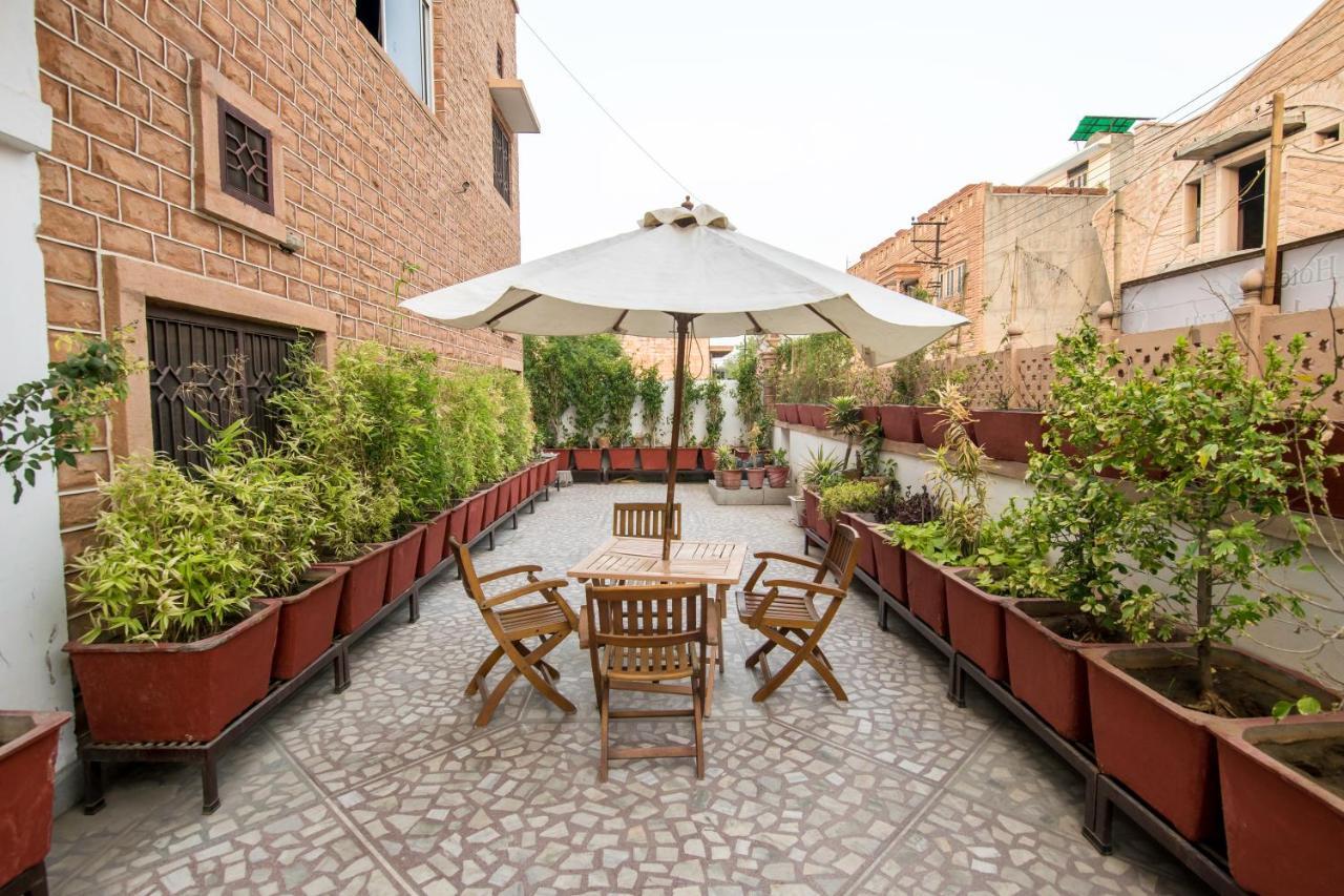 Shree Mohan Home Stay- A Heritage Home Джодпур Екстериор снимка
