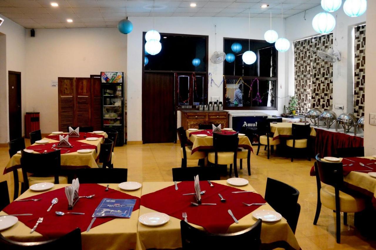 Shree Mohan Home Stay- A Heritage Home Джодпур Екстериор снимка
